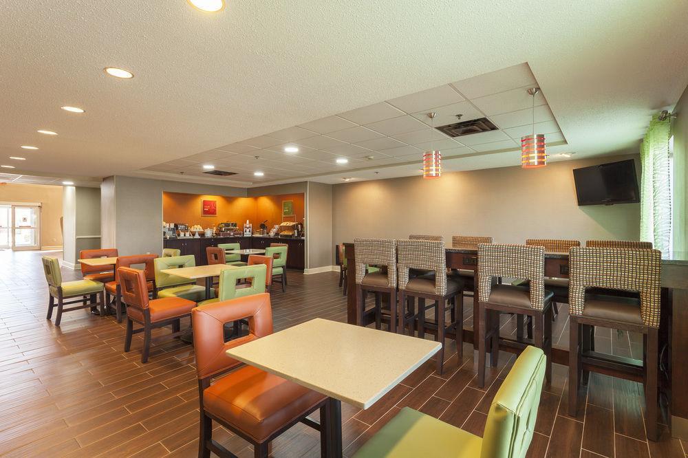 Comfort Suites Richmond Ngoại thất bức ảnh